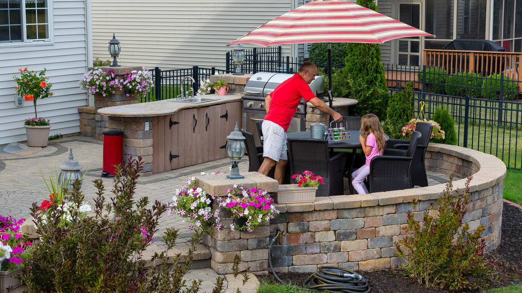 Curved Outdoor Kitchen Island Ideas